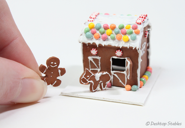 GingerbreadBarn04