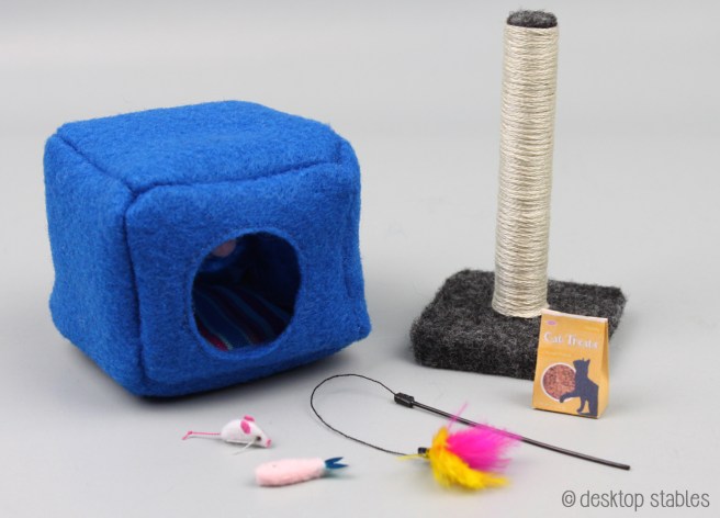 For Sale: Miniatures for cats + free printables! – Desktop Stables